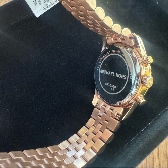MICHAEL KORS MK5569 Lexington Rose Gold Tone Chronograph Watch - Picture 10 of 16
